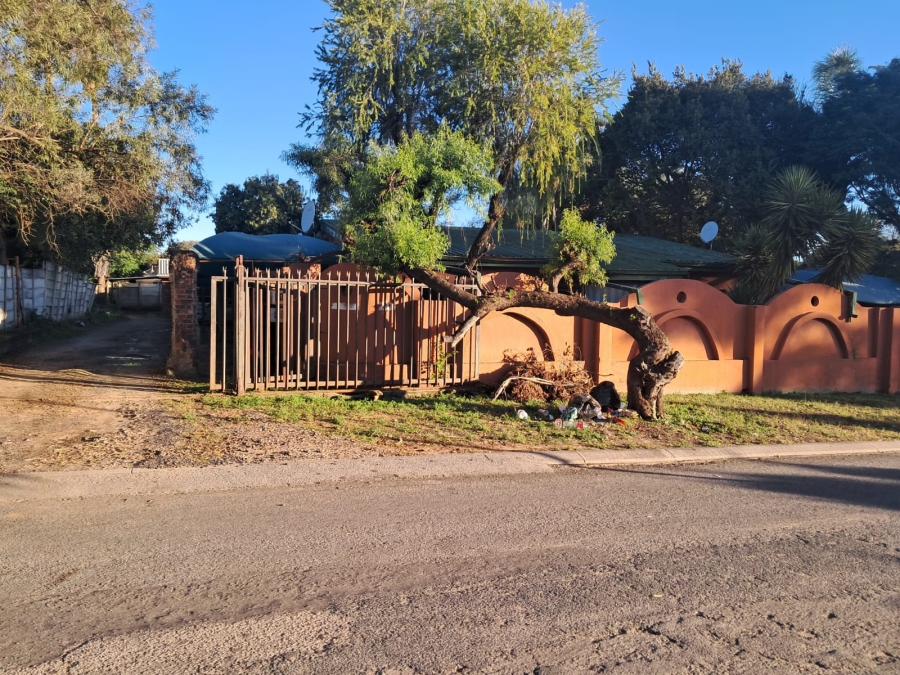 8 Bedroom Property for Sale in Brits North West
